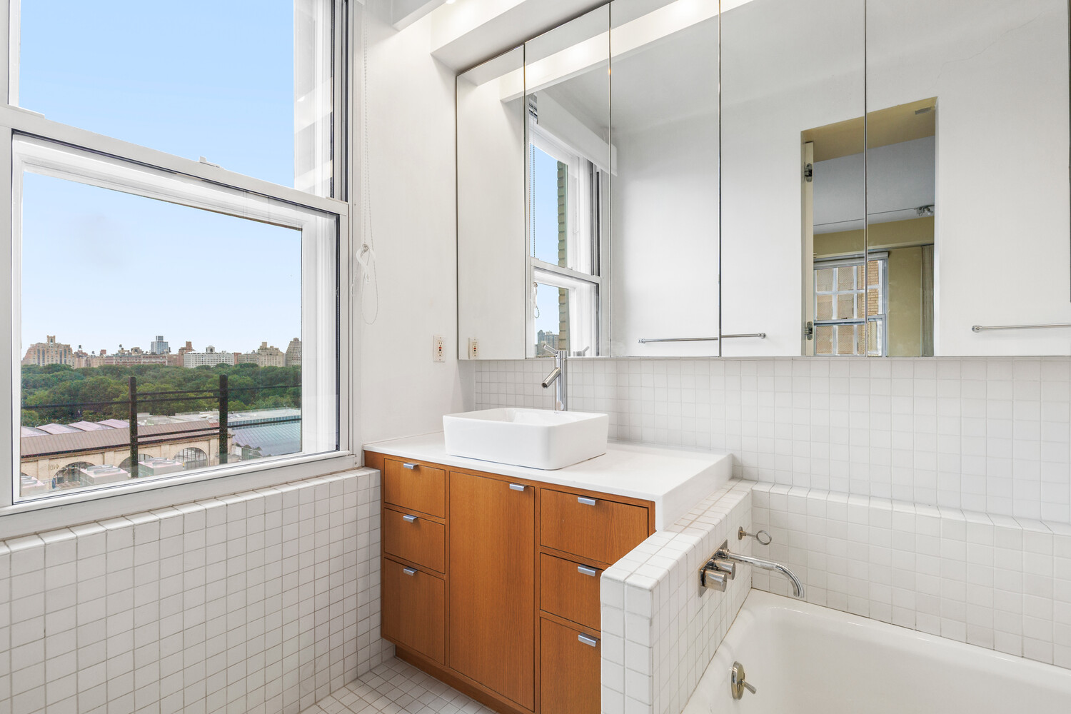 1016 Fifth Avenue 14B Upper East Side New York NY 10028