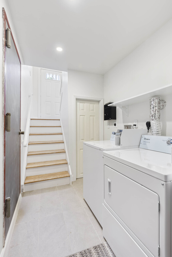 58-28 84th Street 2 Middle Village Queens NY 11379