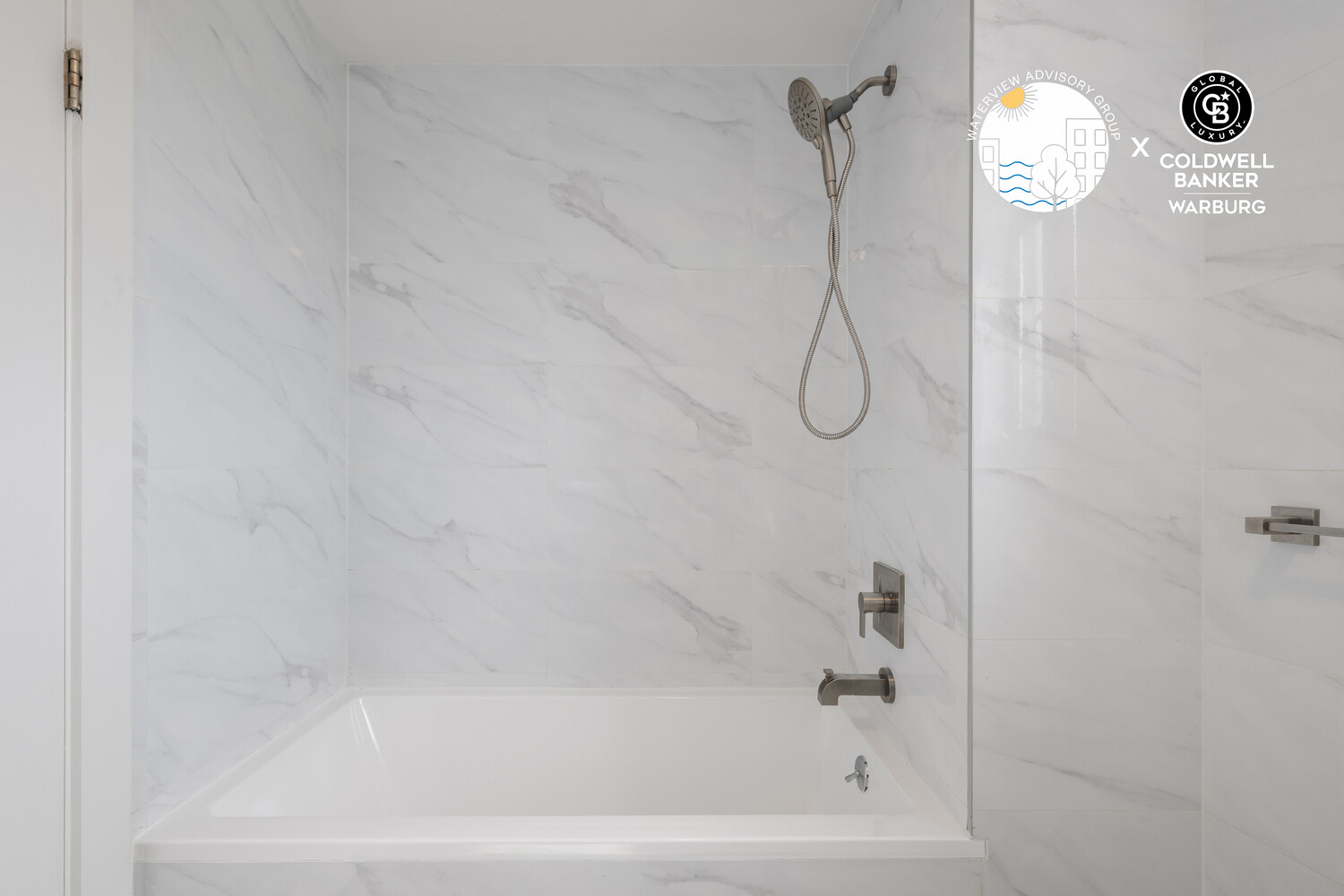 62-98 Woodhaven Blvd. 6N Middle Village Queens NY 11379