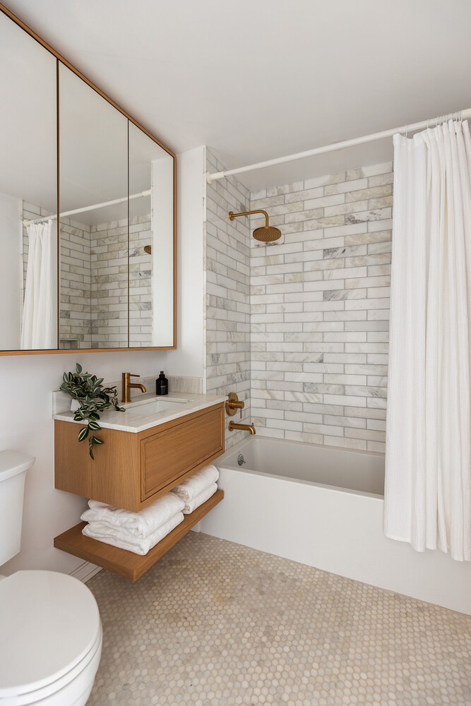 215 Calyer Street 1 Greenpoint Brooklyn NY 11222