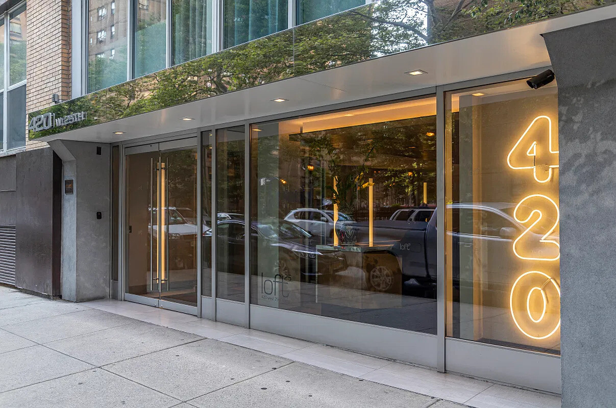420 West 25th Street APT6F Chelsea New York NY 10001