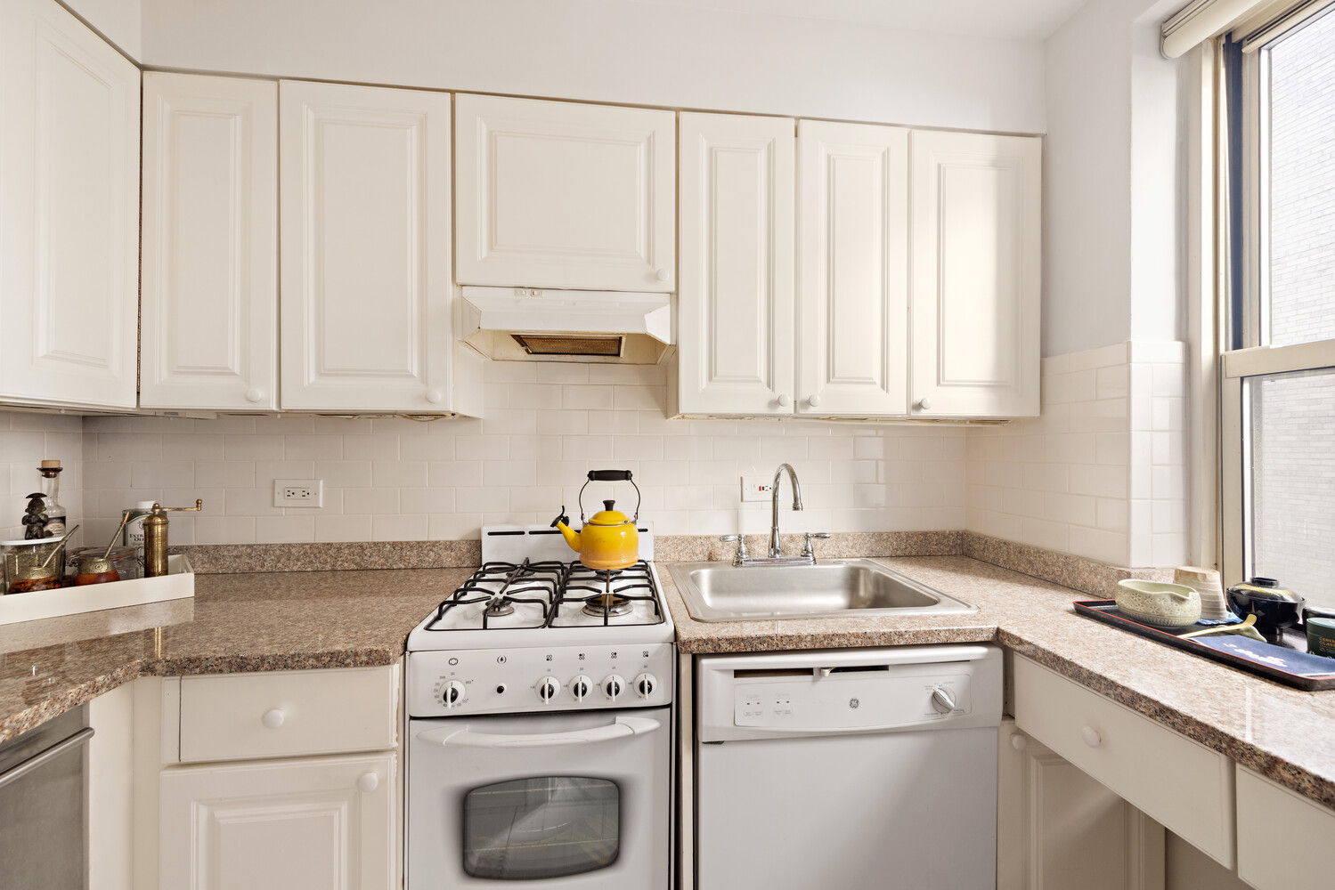 424 East 52nd Street 4D Beekman Place New York NY 10022