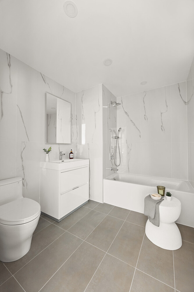 379 Ocean Parkway 5B Kensington Brooklyn NY 11218