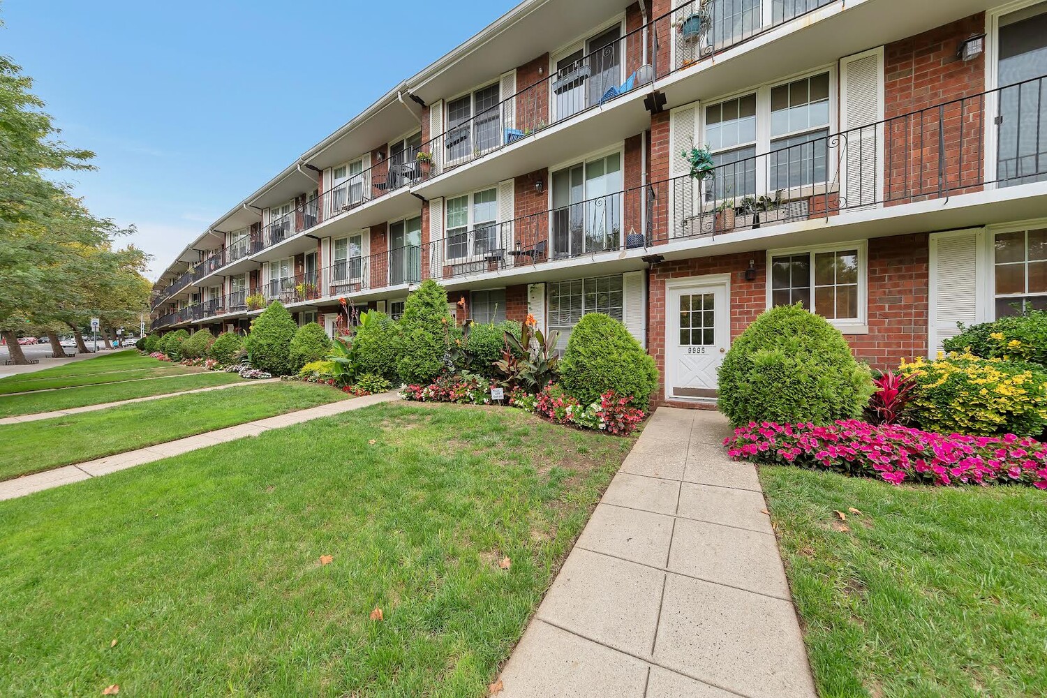 9995 Shore Road Fort Hamilton Brooklyn NY 11209