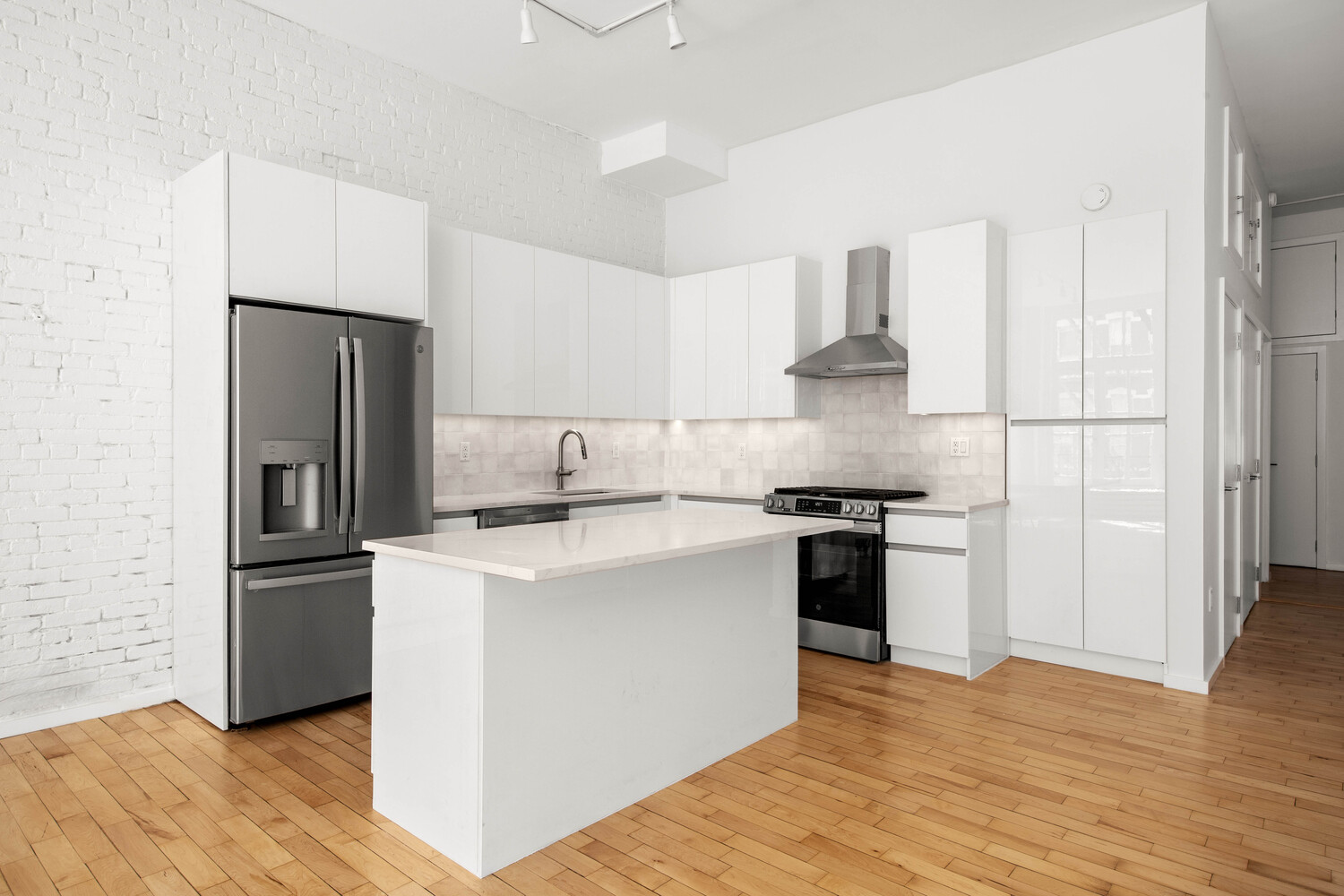 422 West Broadway 2F Soho New York NY 10012