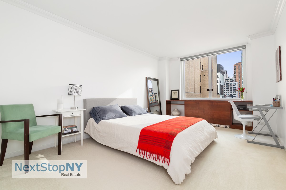 245 East 54th Street, #11D