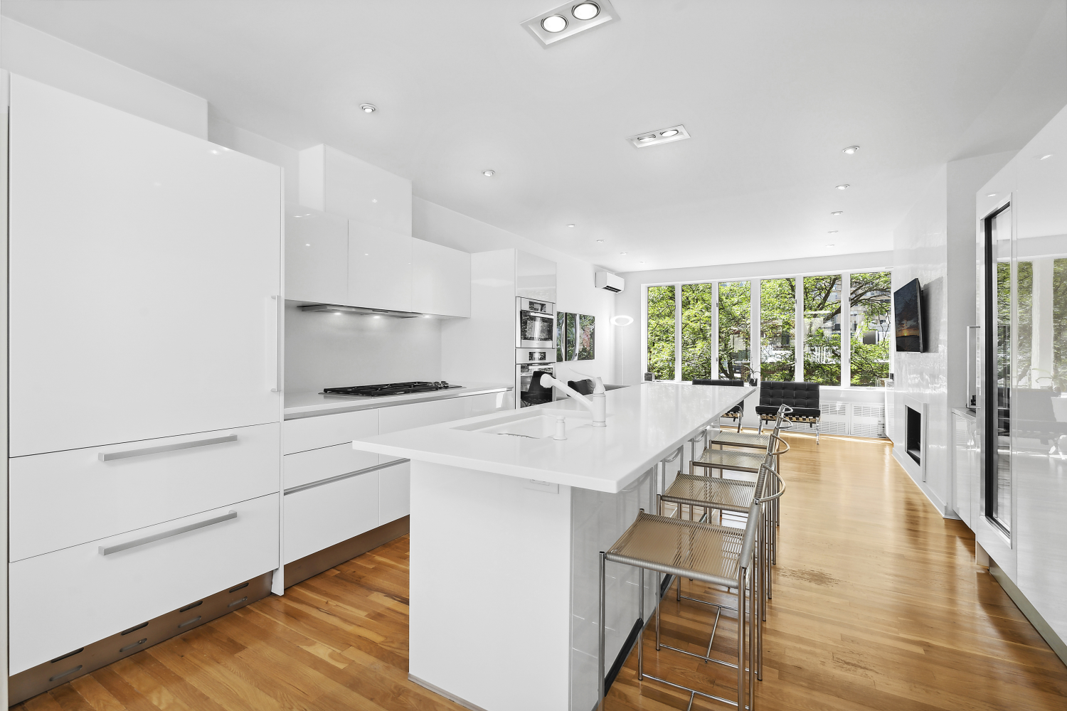 152 East 63rd Street Upper East Side New York NY 10065