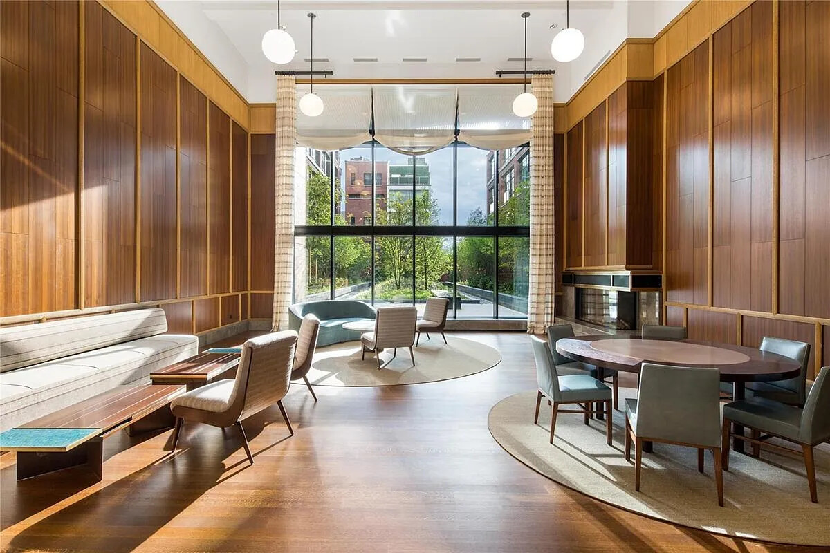 150 Charles Street M8 W. Greenwich Village New York NY 10014