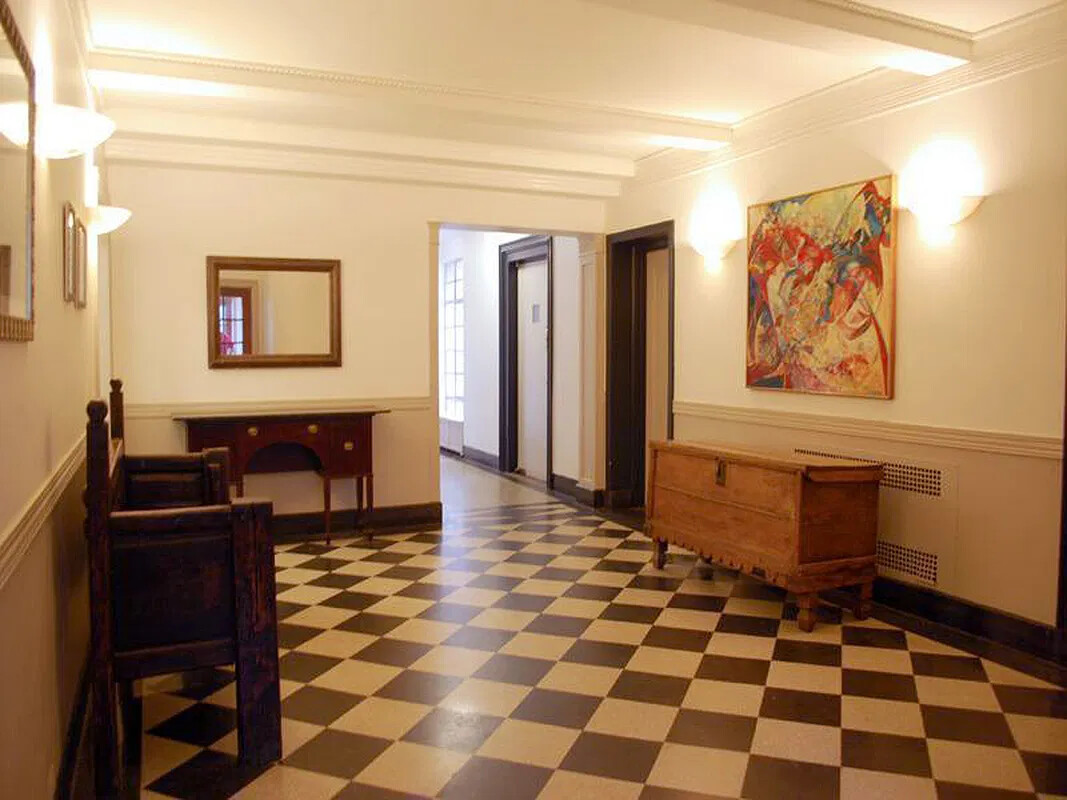 25 Minetta Lane 4D Greenwich Village New York NY 10012