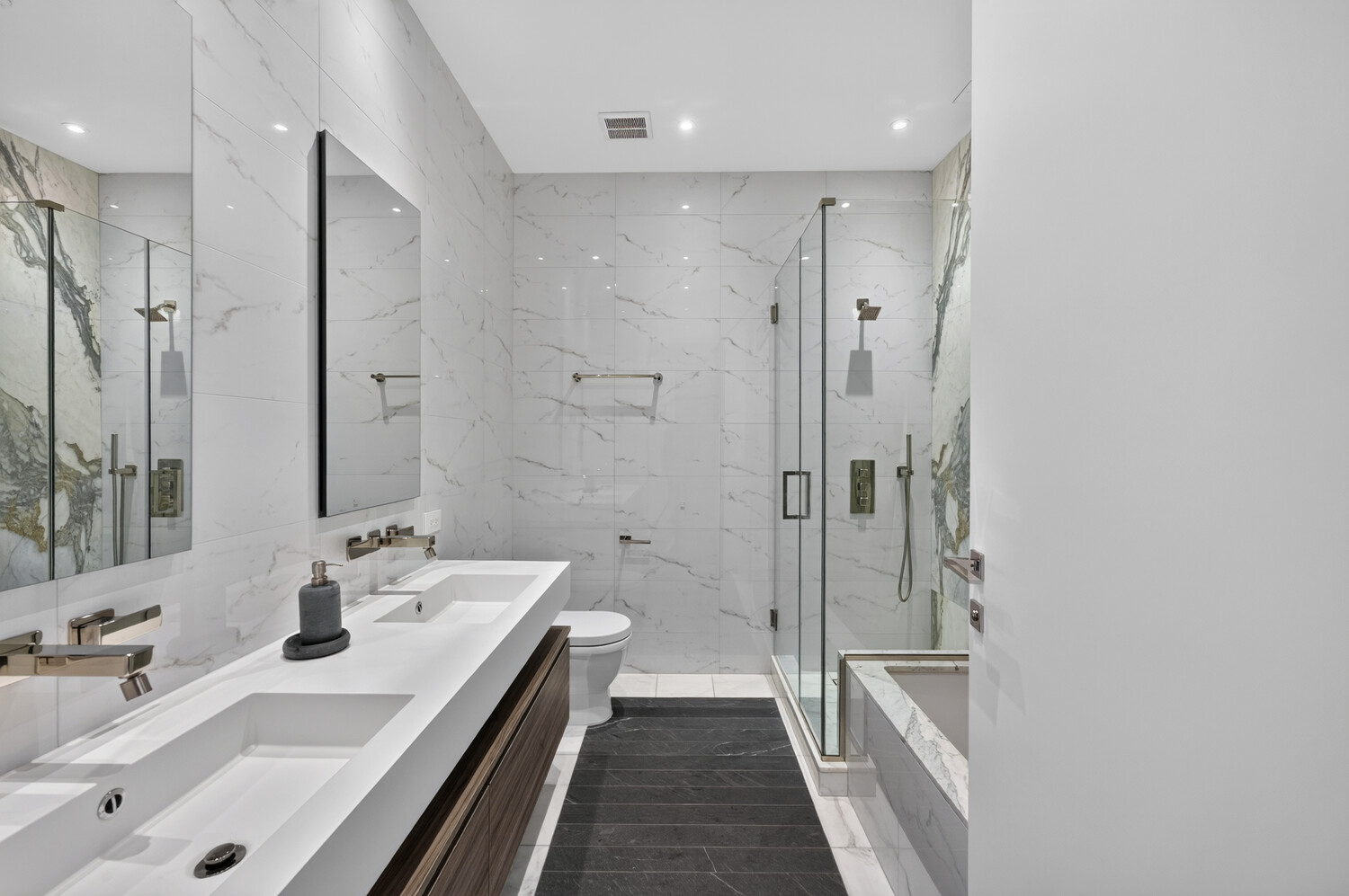 305 East 61st Street 702 Upper East Side New York NY 10065