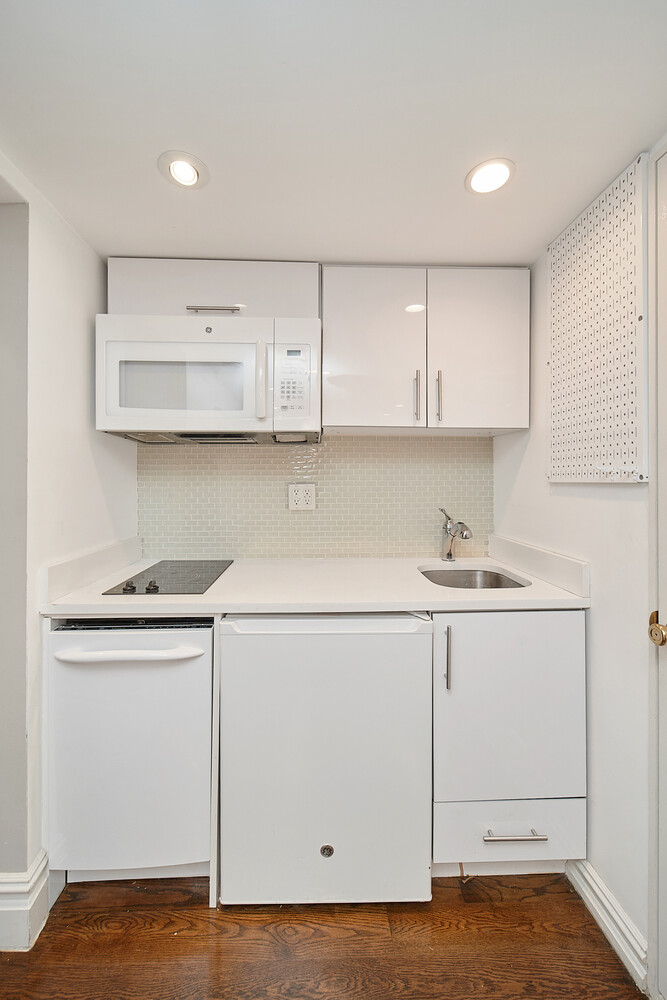 226 West 13th Street 2R W. Greenwich Village New York NY 10011
