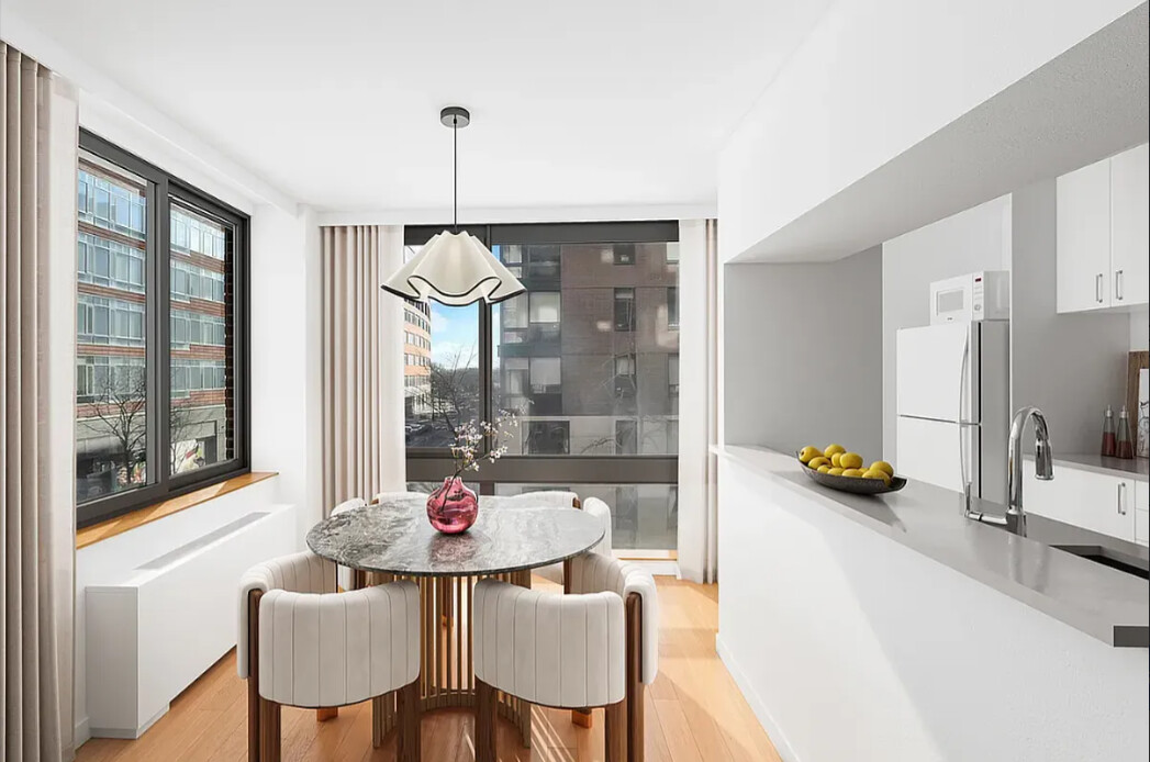 2 South End Avenue 3P Battery Park City New York NY 10280