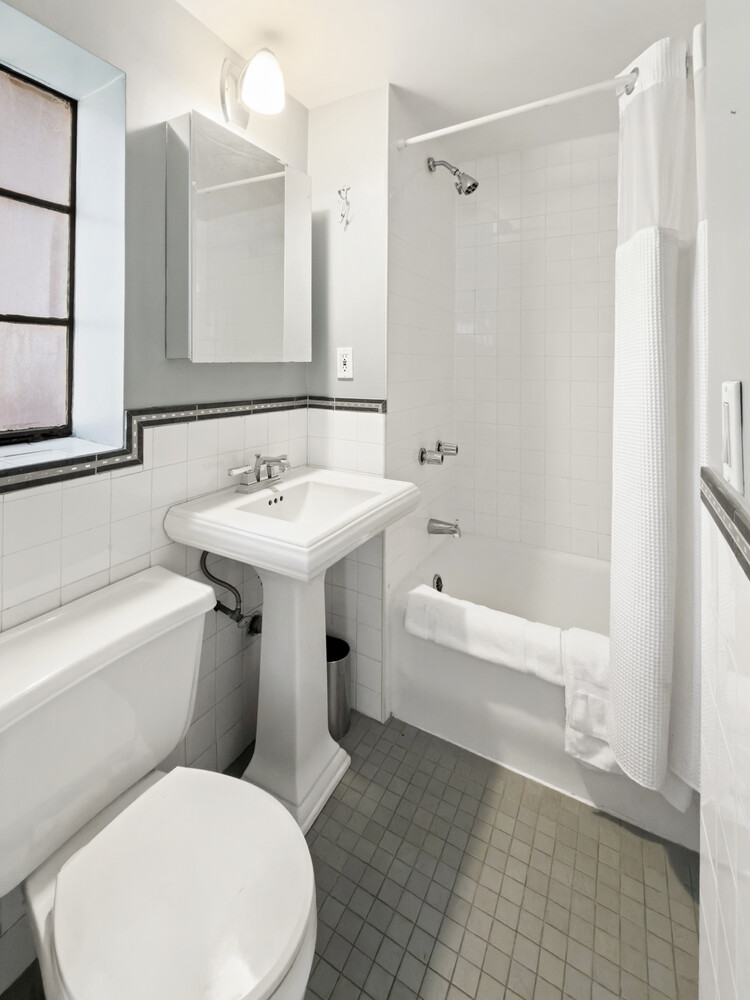 25 Tudor City Place 619 Tudor City New York NY 10017