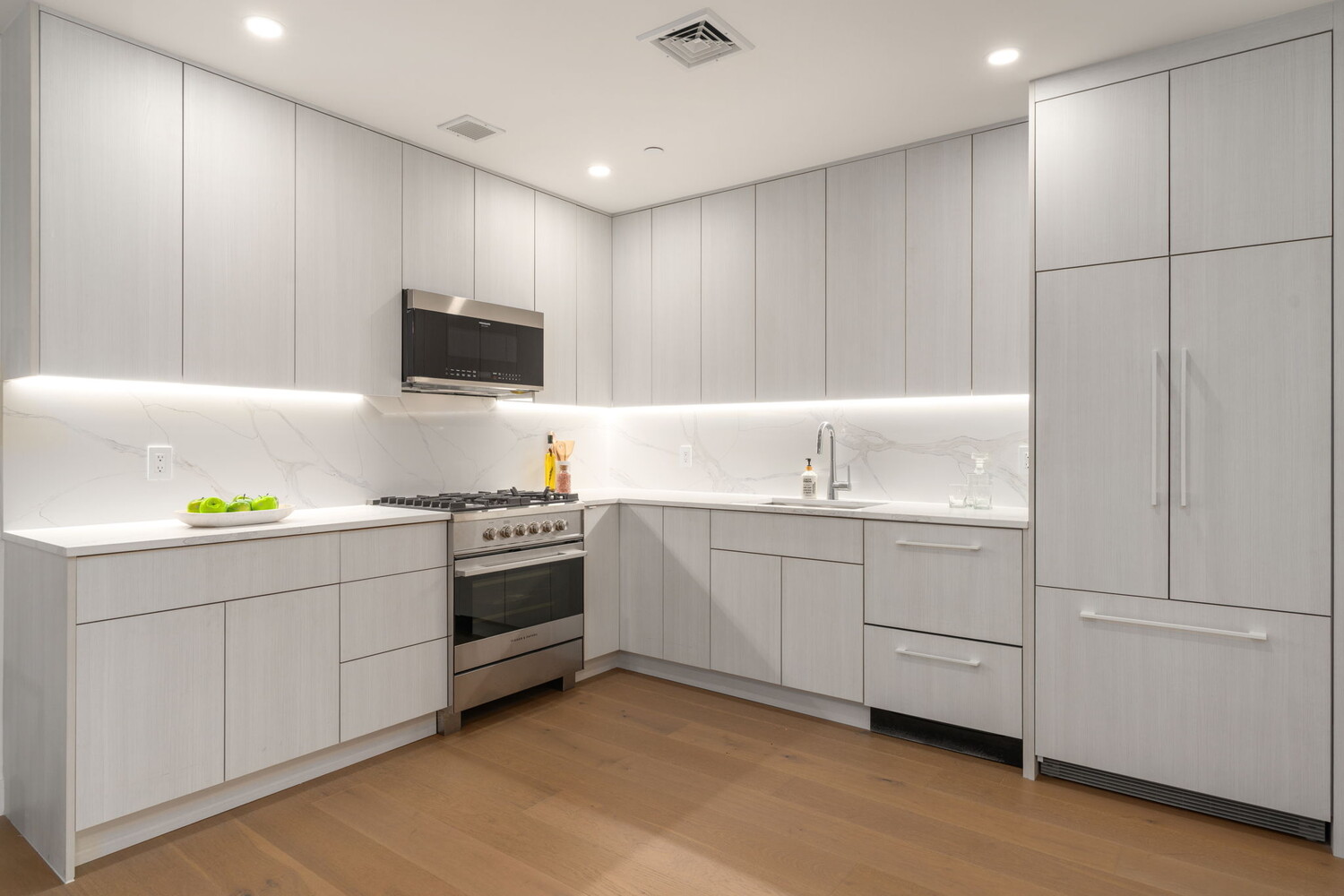 379 Ocean Parkway 3B Kensington Brooklyn NY 11218