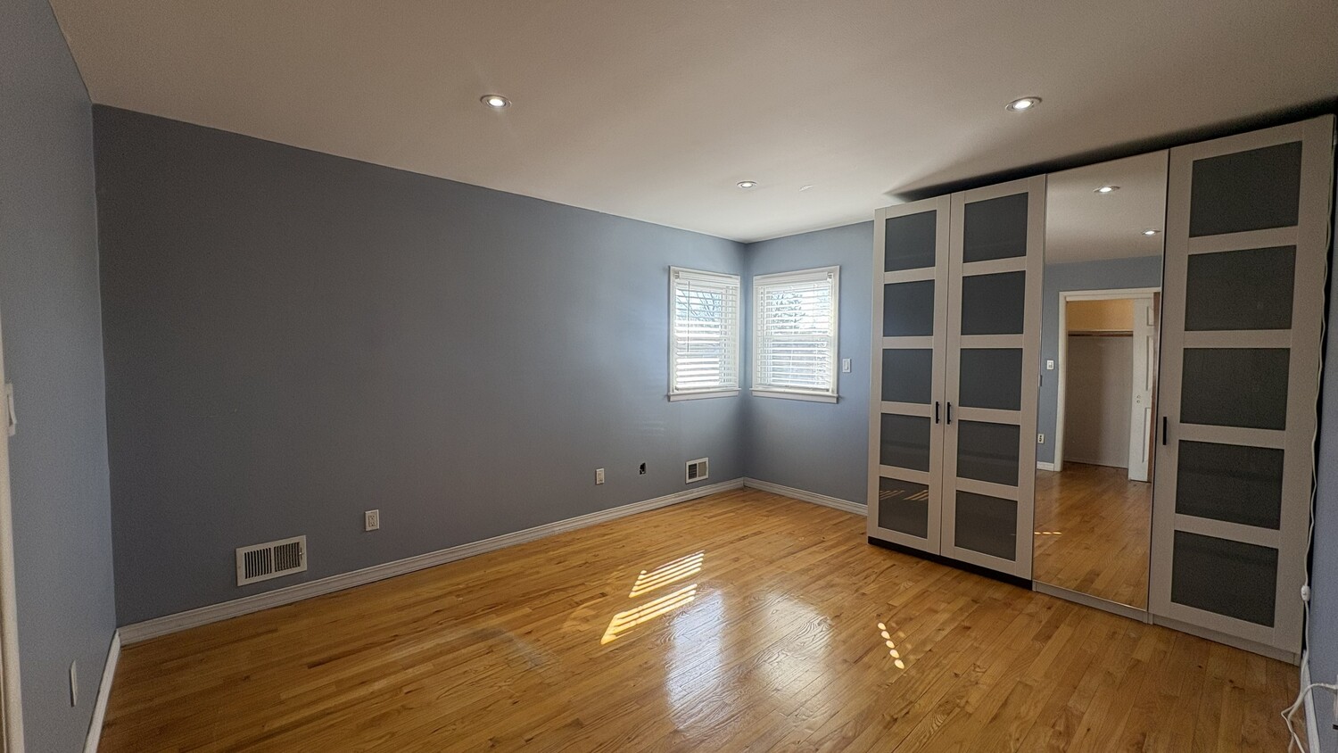 86 Notre Dame Avenue 2 Great Kills Staten Island NY 10308