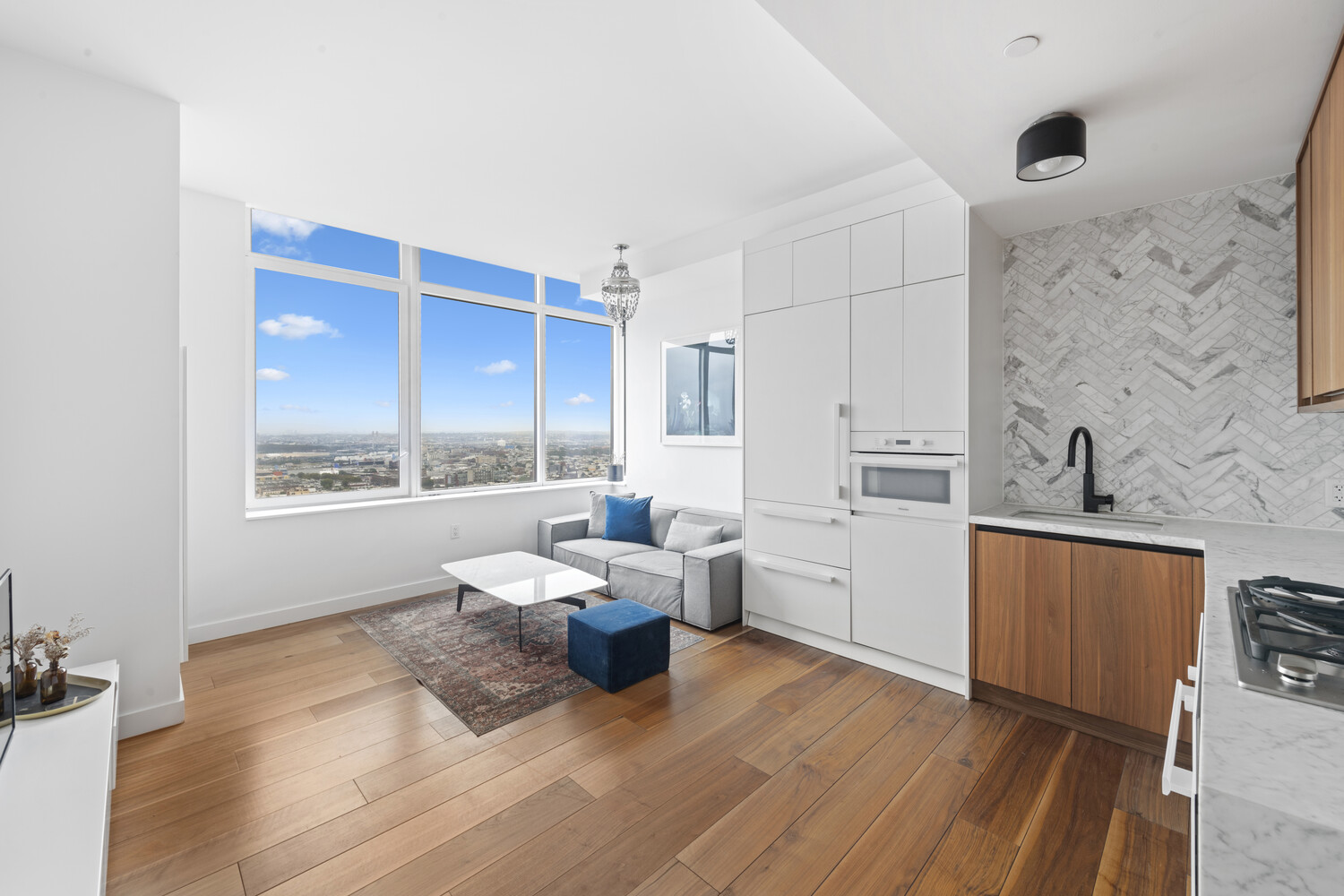 21 India Street 32F Greenpoint Brooklyn NY 11222