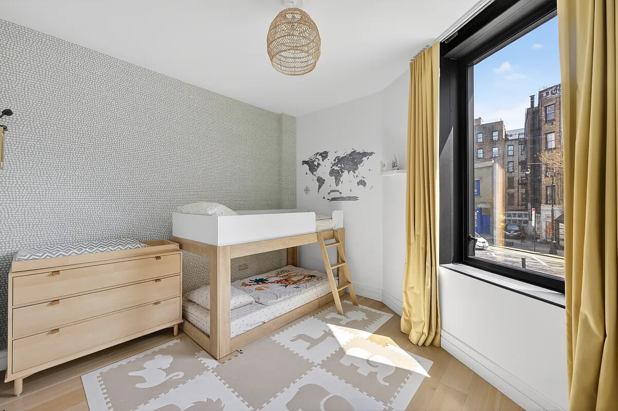 175 West 10th Street 2 W. Greenwich Village New York NY 10014