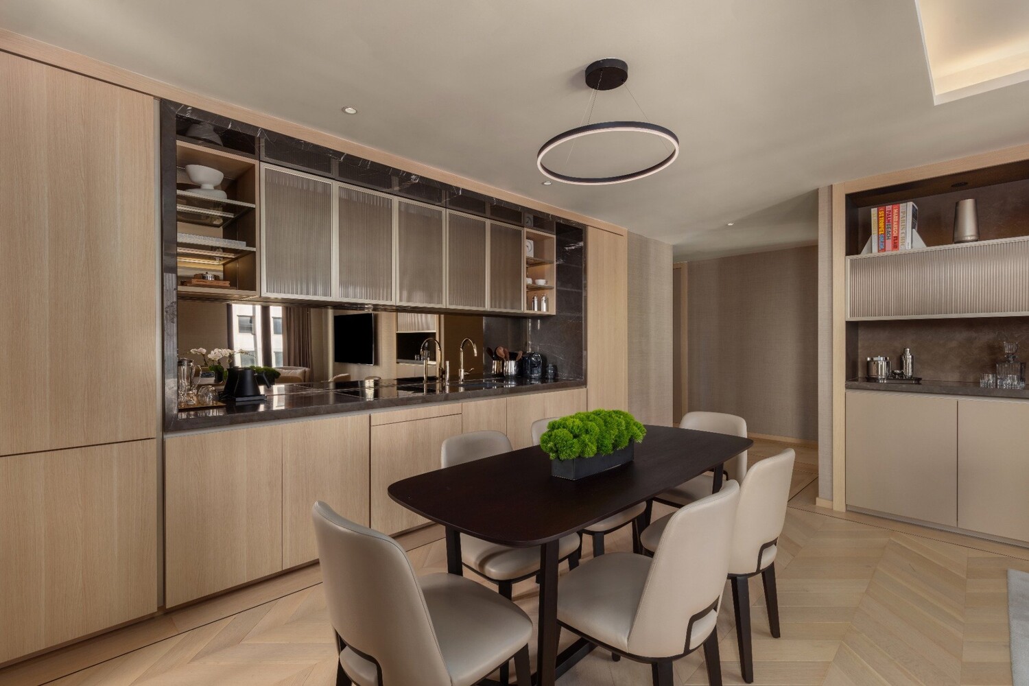 685 Fifth Avenue 19A Midtown East New York NY 10022