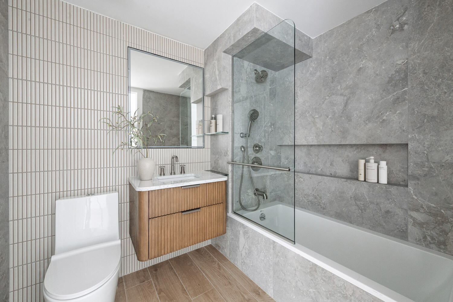 1811 Menahan Street 2A Ridgewood Queens NY 11385