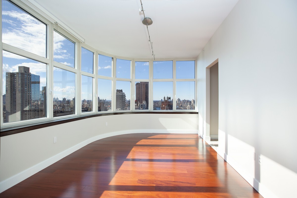 181 East 90th Street 26A Carnegie Hill New York NY 10128