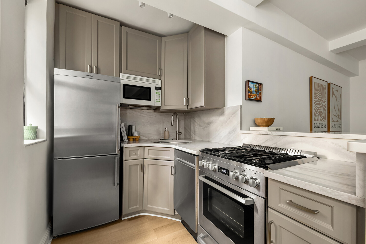200 East 16th Street 2J Gramercy Park New York NY 10003