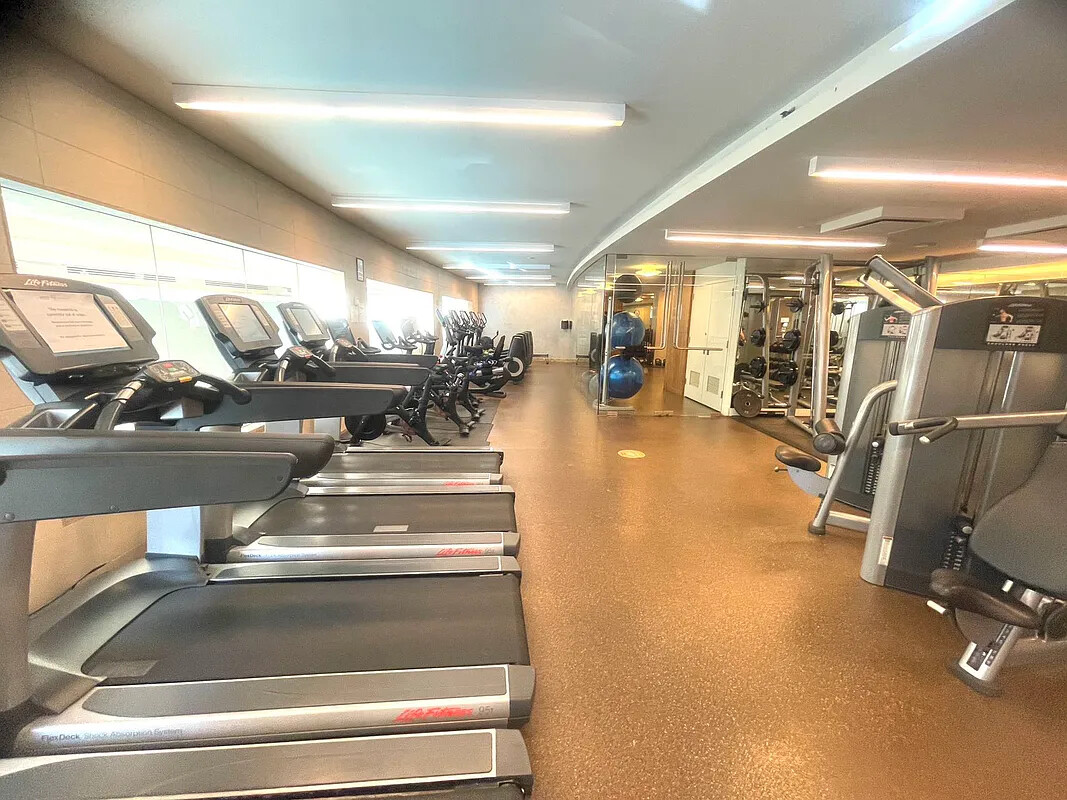70 Little West Street 31C Battery Park City New York NY 10004