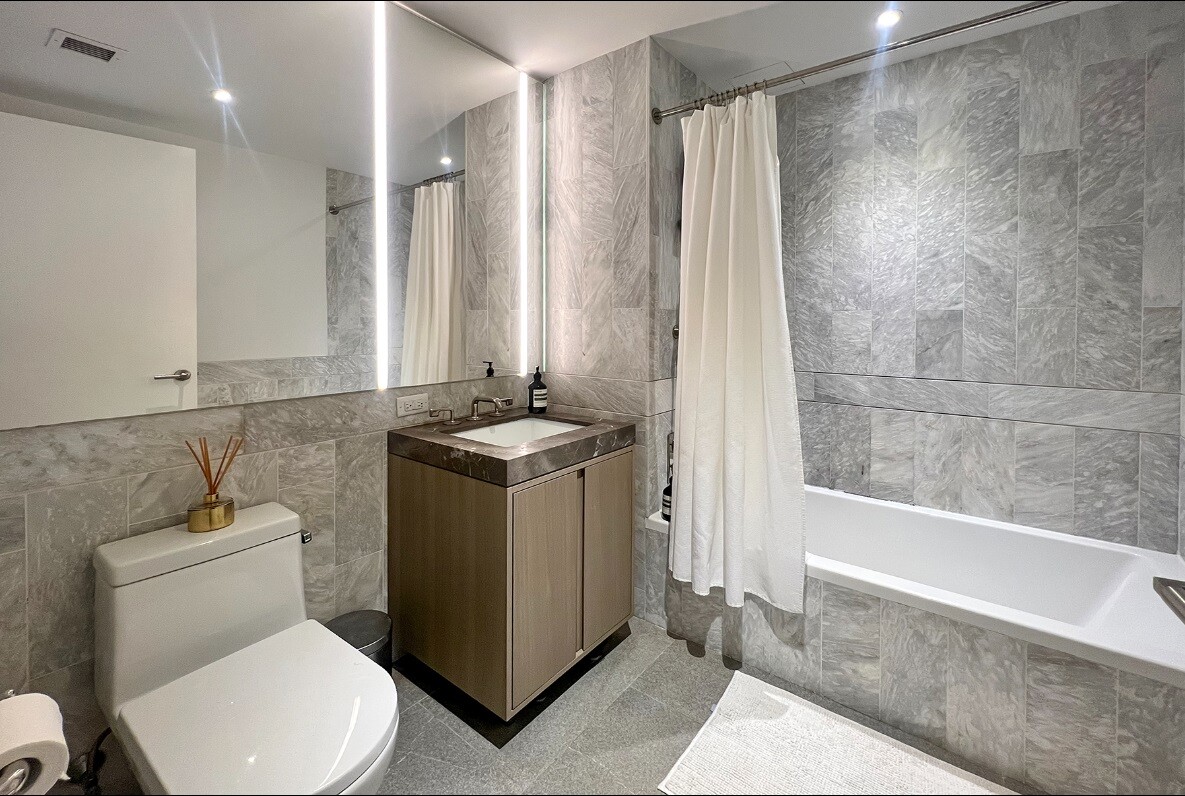 10 Nevins Street 8F Downtown Brooklyn NY 11217