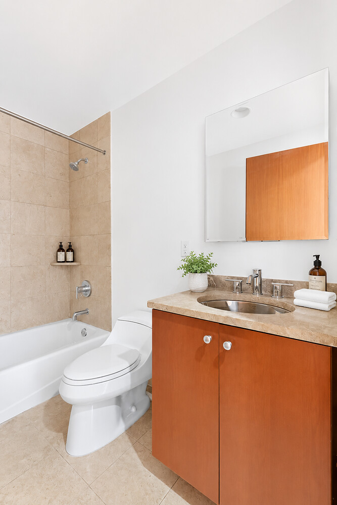 440 Kent Avenue 16C Williamsburg Brooklyn NY 11249
