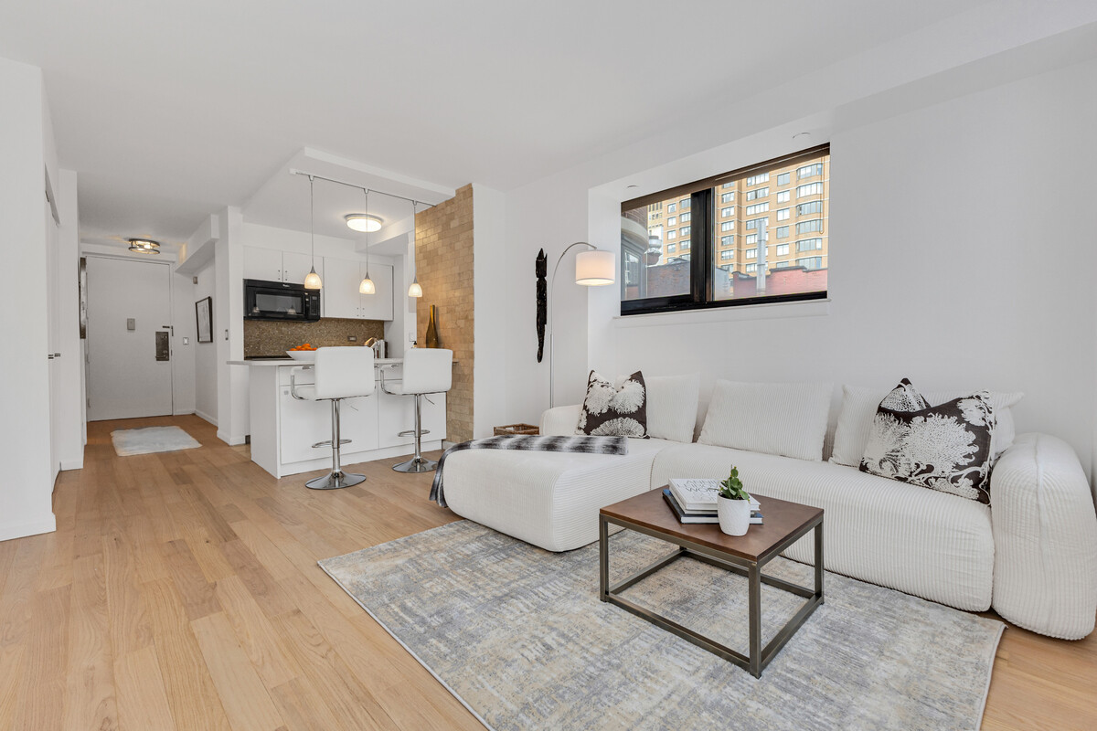 159 East 30th Street 7A Kips Bay New York NY 10016