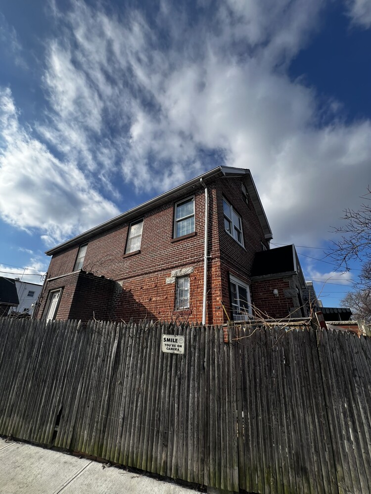 62-68 60th Avenue Maspeth Queens NY 11378