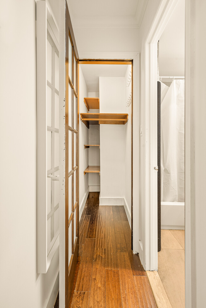 88 Horatio Street APT3B W. Greenwich Village New York NY 10014