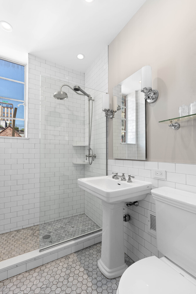 224 East 17th Street 5R Gramercy Park New York NY 10003