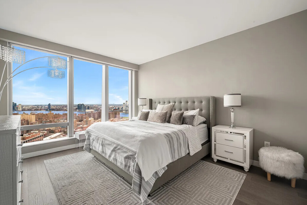 252 South Street 46K Lower East Side New York NY 10002