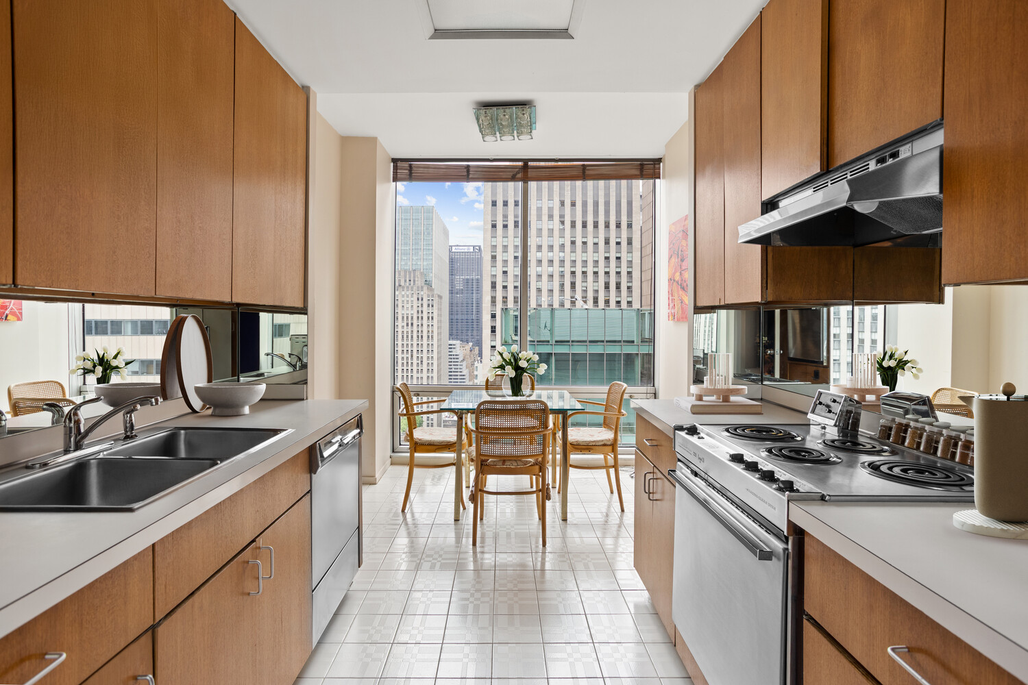641 Fifth Avenue 23A Midtown East New York NY 10022