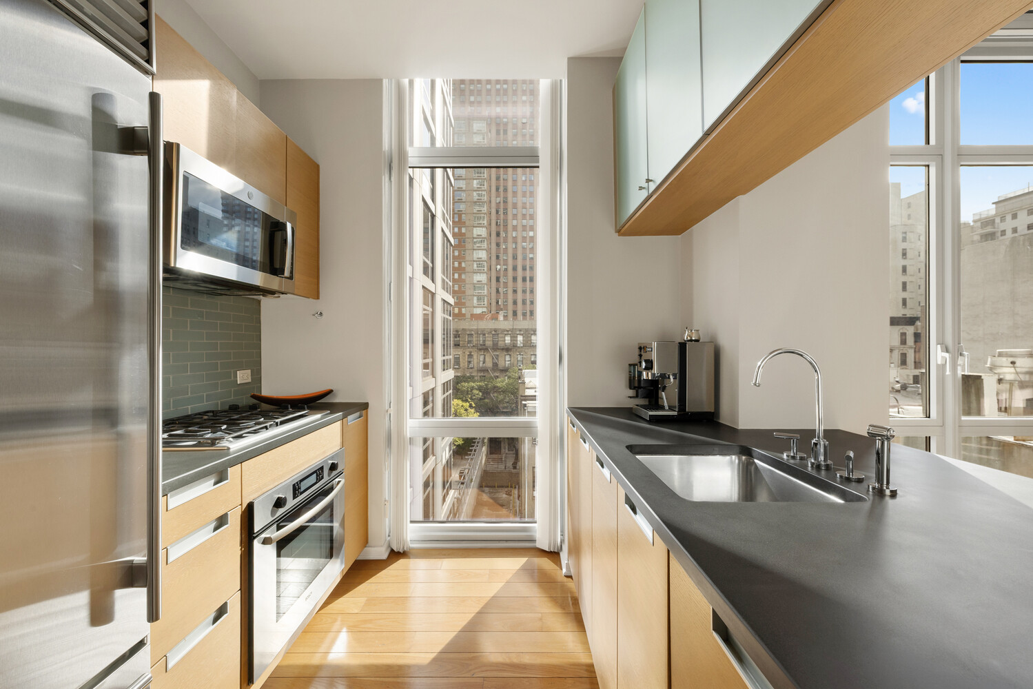 310 West 52nd Street 6E Clinton New York NY 10019