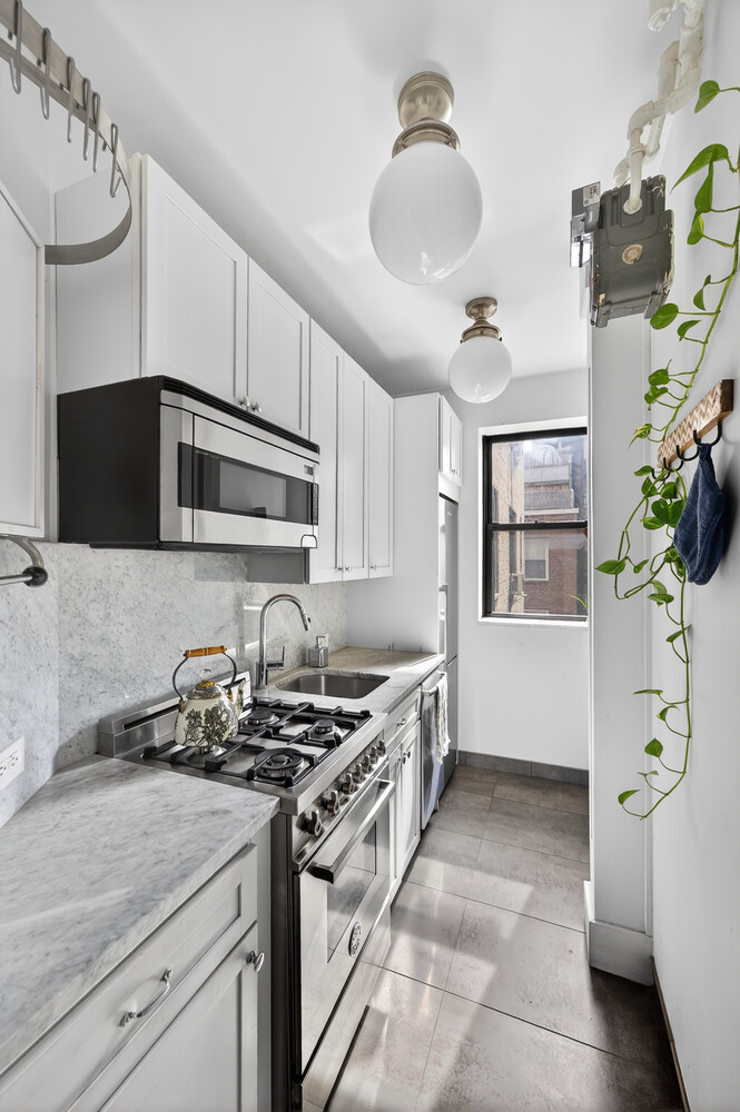 345 East 77th Street 4D Upper East Side New York NY 10075