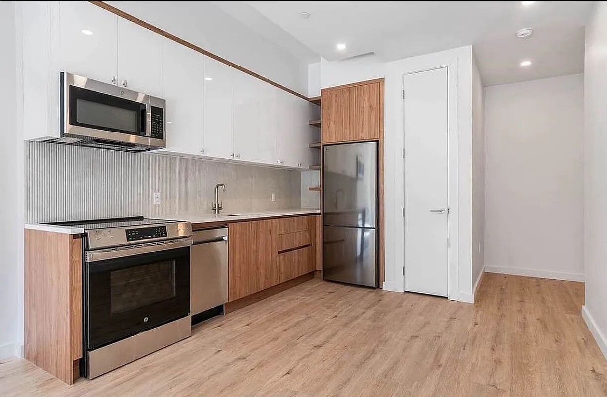 161 Lenox Road 512 Flatbush Brooklyn NY 11226