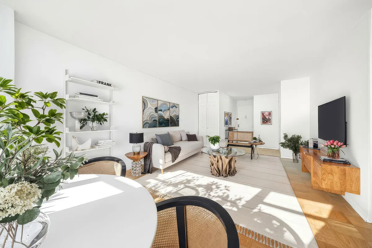 220 East 57th Street 14J Turtle Bay New York NY 10022