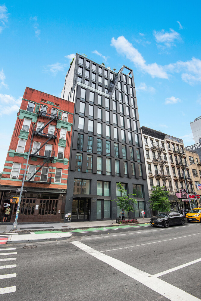 287 East Houston Street Lower East Side New York NY 10002