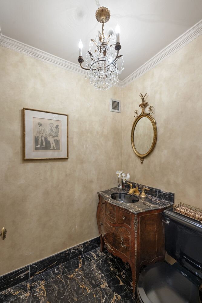 650 Park Avenue 4D Upper East Side New York NY 10065