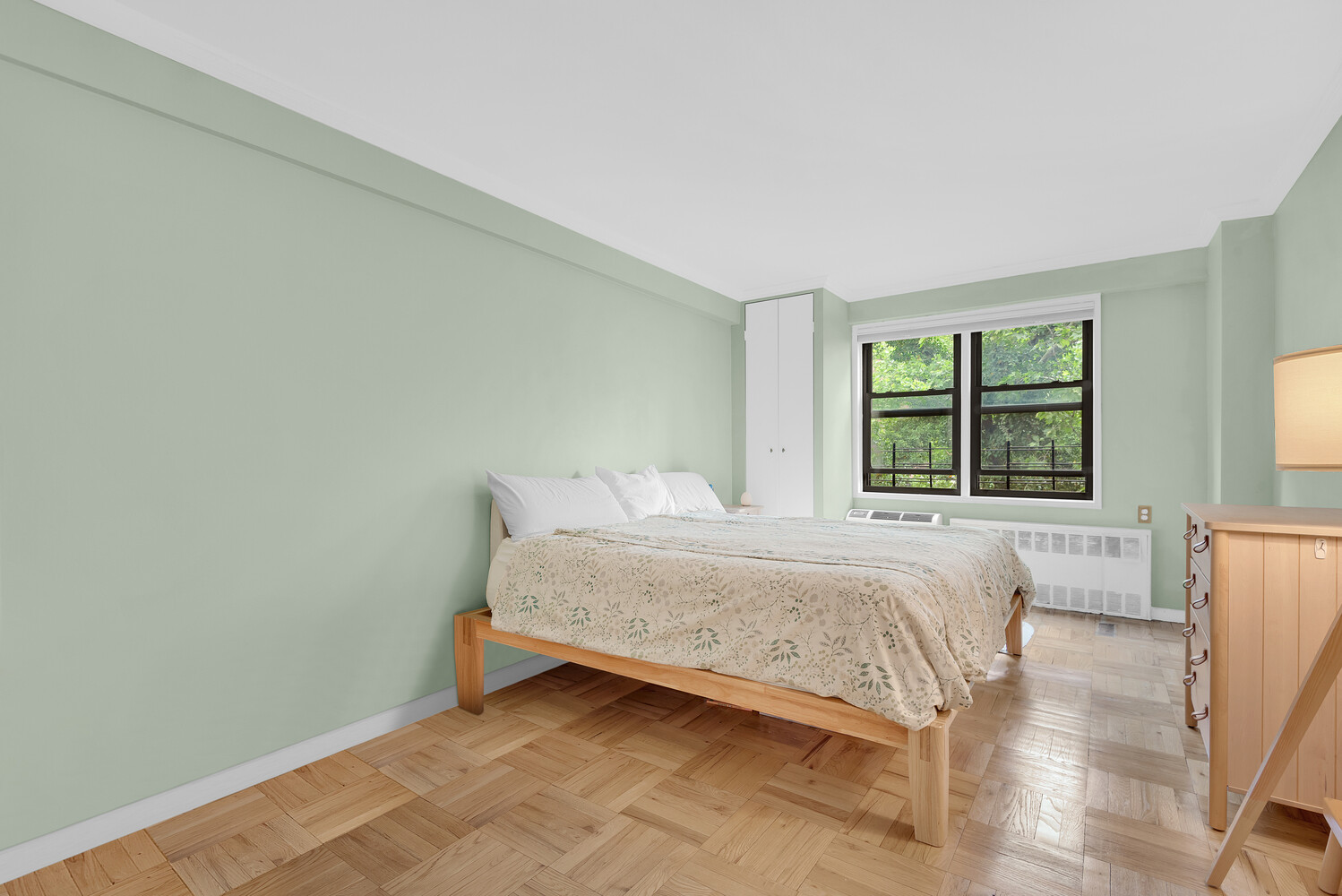 345 East 52nd Street 7H Turtle Bay New York NY 10022