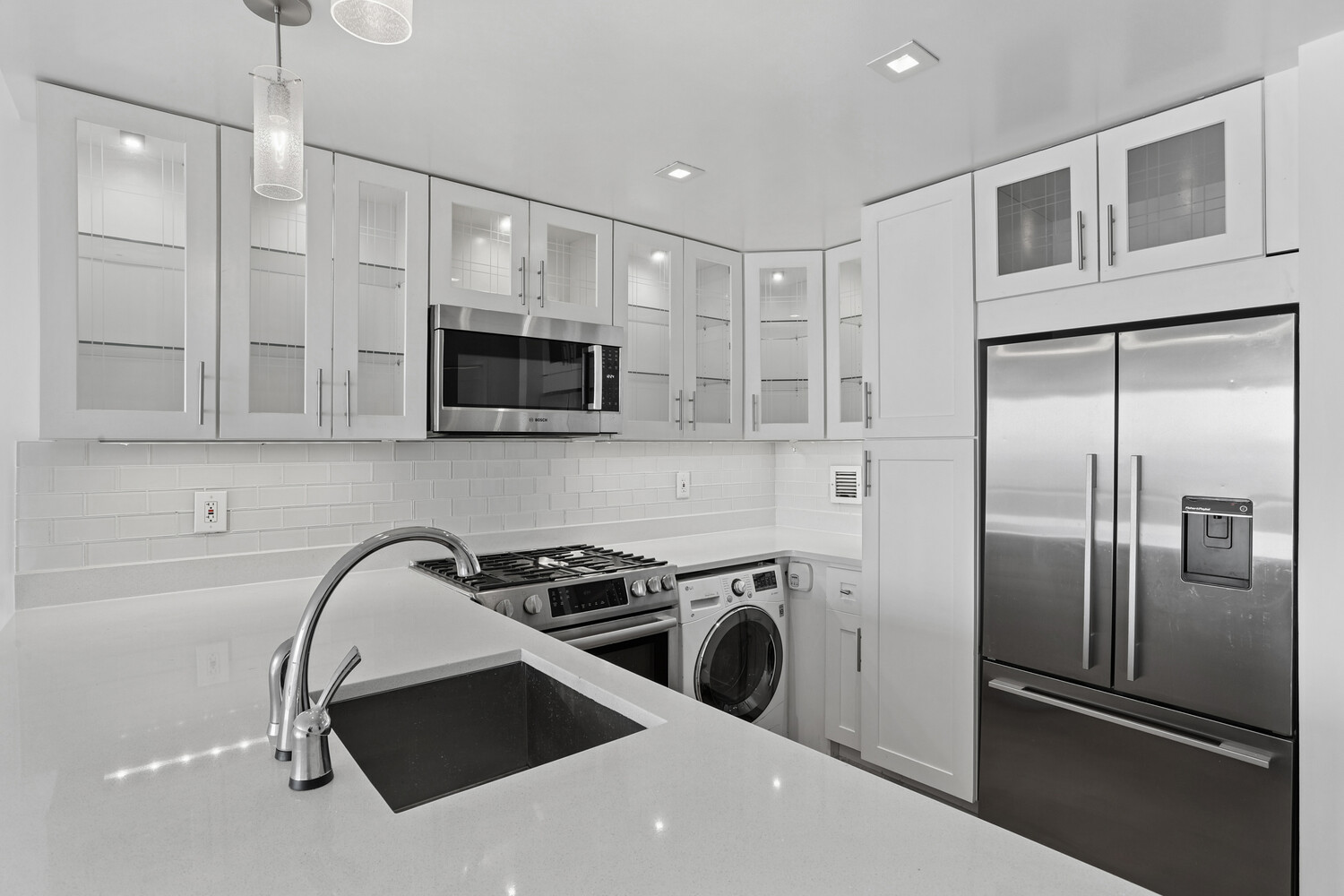 330 East 38th Street 43P Murray Hill New York NY 10016