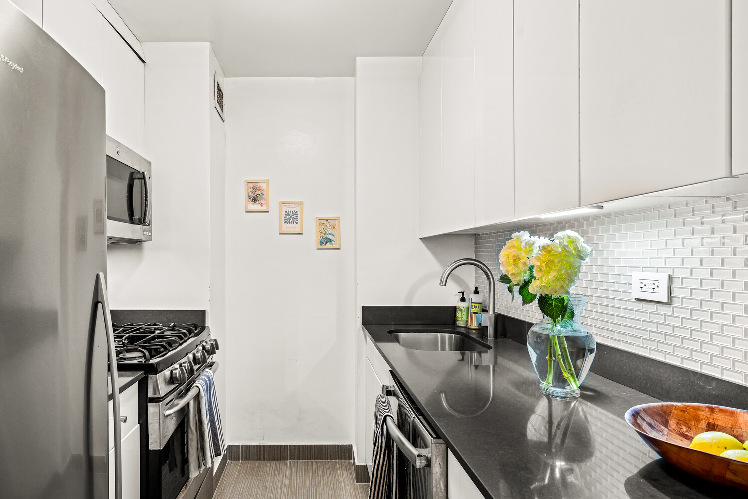 310 East 46th Street 3T Turtle Bay New York NY 10017