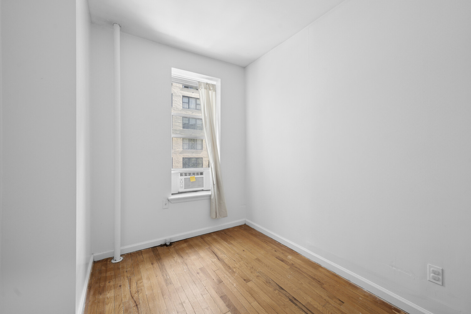 320 East 49th Street 35 Turtle Bay New York NY 10017