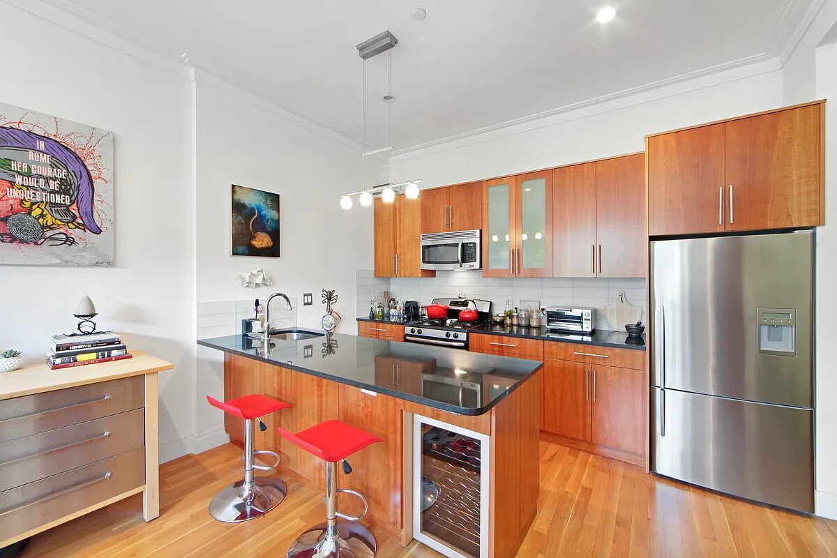 206 Kent Street Greenpoint Brooklyn NY 11222