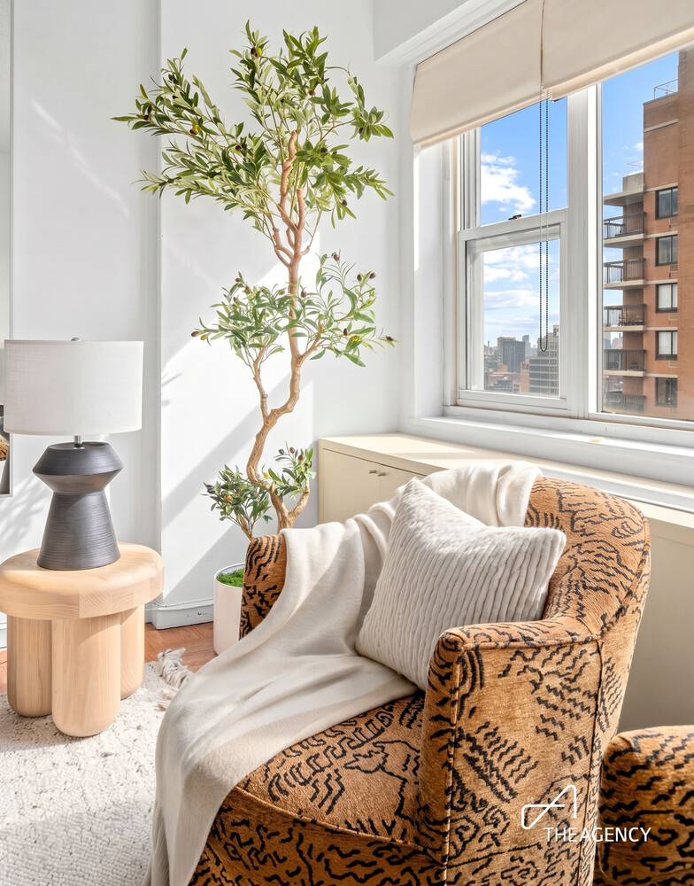 60 East 8th Street 29A Greenwich Village New York NY 10003