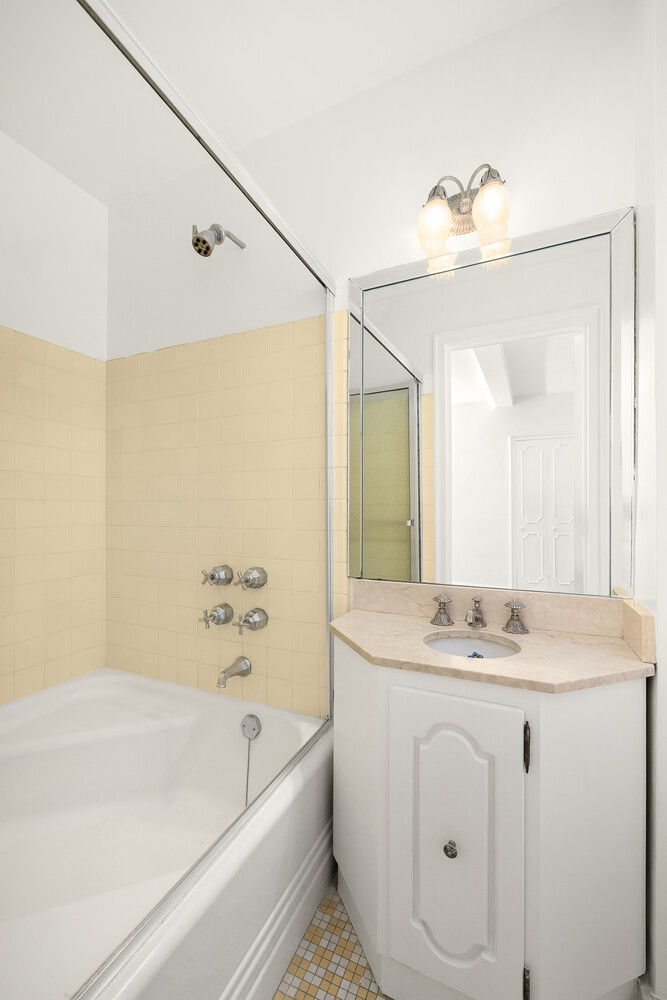 2 Sutton Place South 2D Sutton Place New York NY 10022