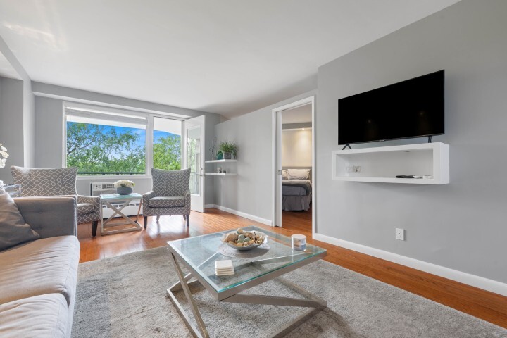 5700 Arlington Avenue 5M Riverdale Bronx NY 10471