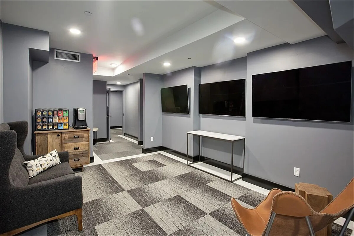 1810 Third Avenue B2B East Harlem New York NY 10029