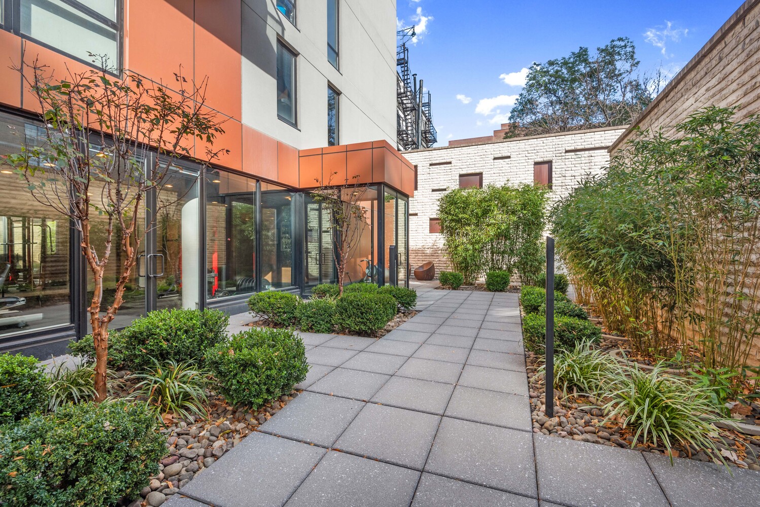 215 Avenue B 4C E. Greenwich Village New York NY 10009